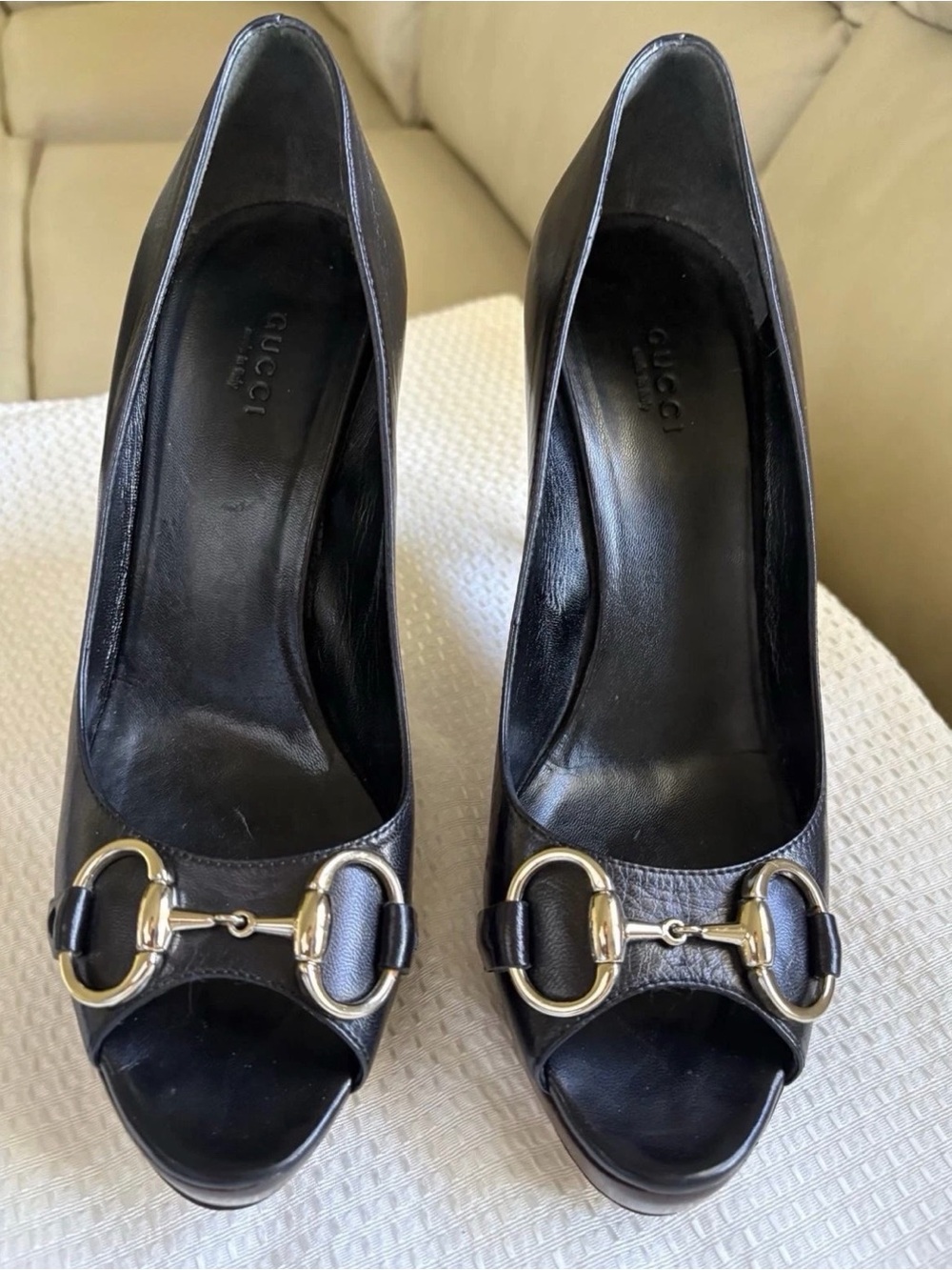Gucci Horsebit Peep Toe Heels Black Leather Platform Pumps Size 7.5B